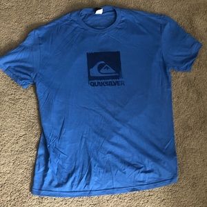 Men’s XXL quiksilver T-shirt